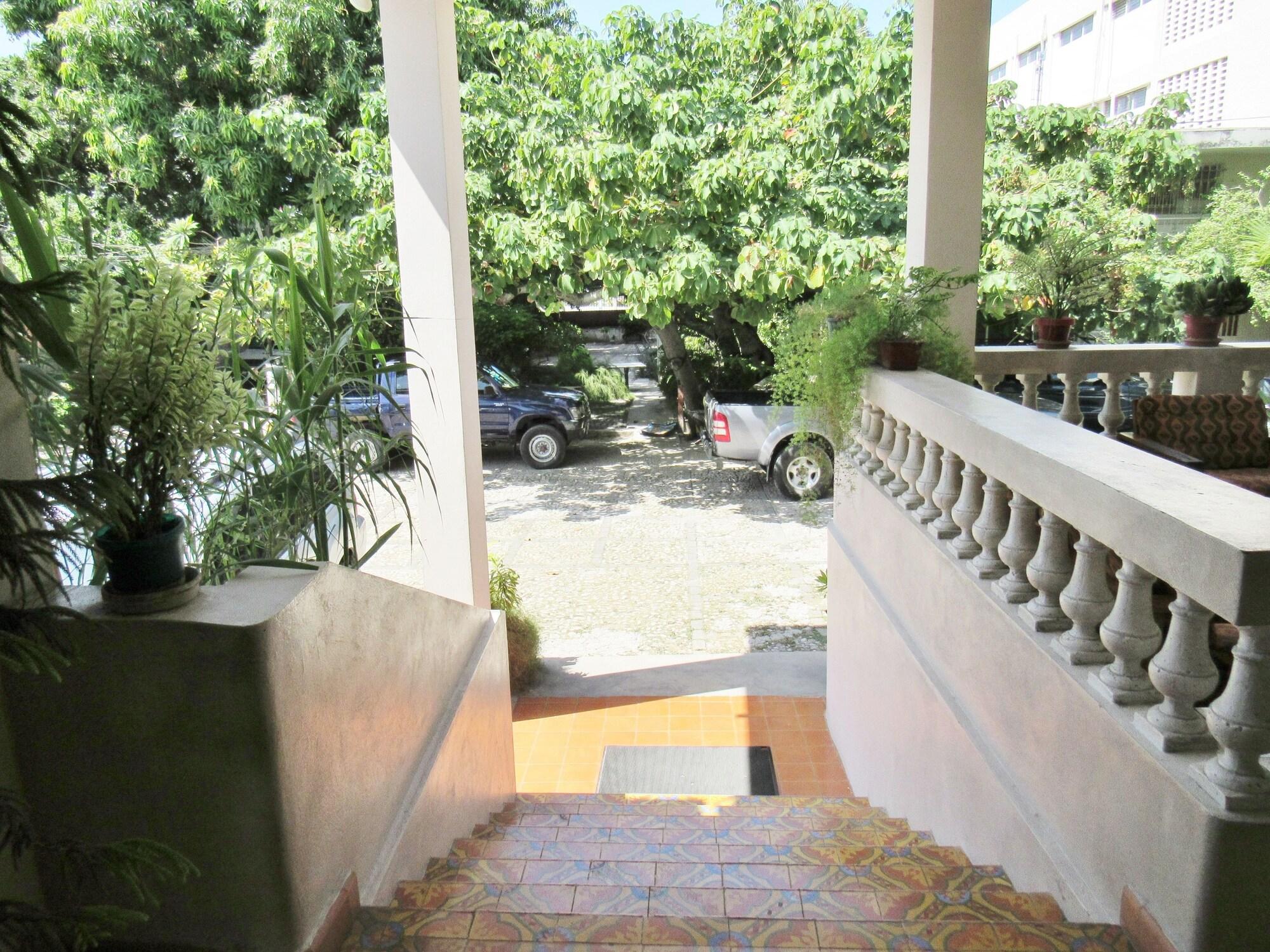 Varios Park Hotel