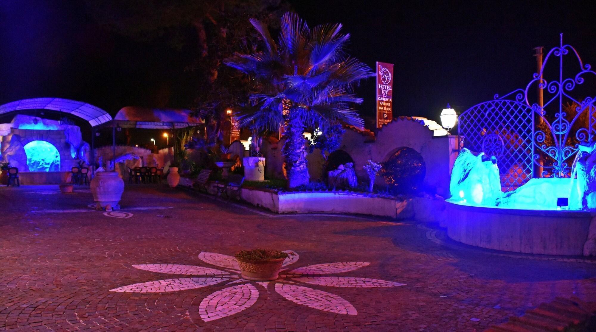 Varios Hotel Joy