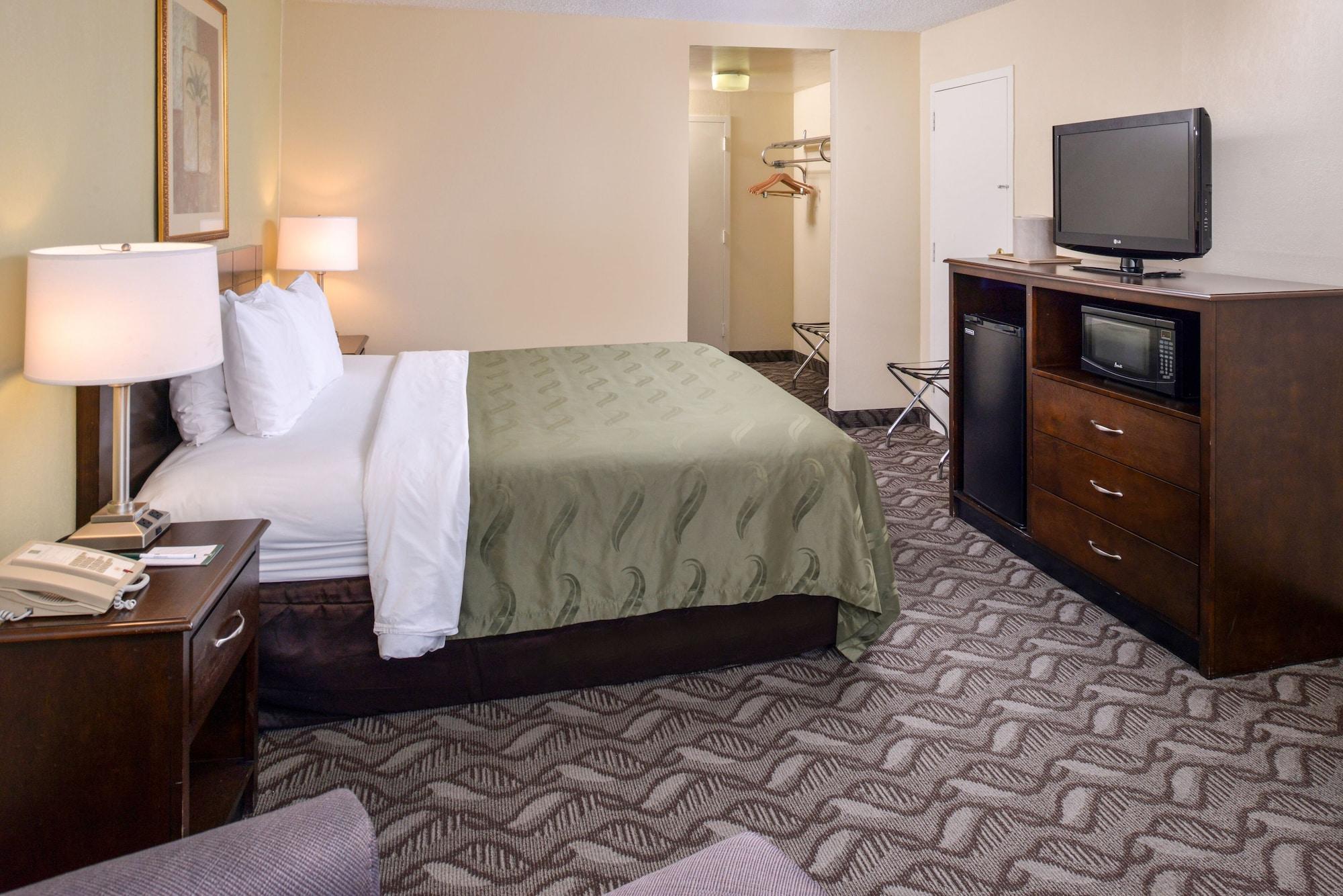 Habitación Quality Inn & Suites Montebello - Los Angeles