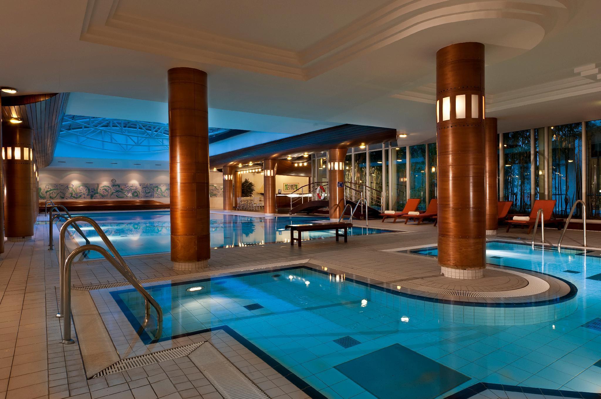 Vista Piscina City Hotel Dresden Radebeul