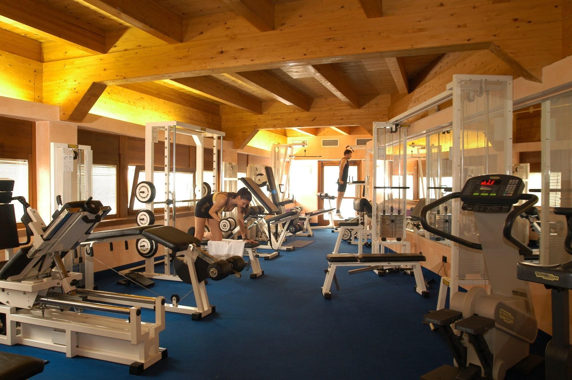Gimnasio Comano Cattoni Holiday