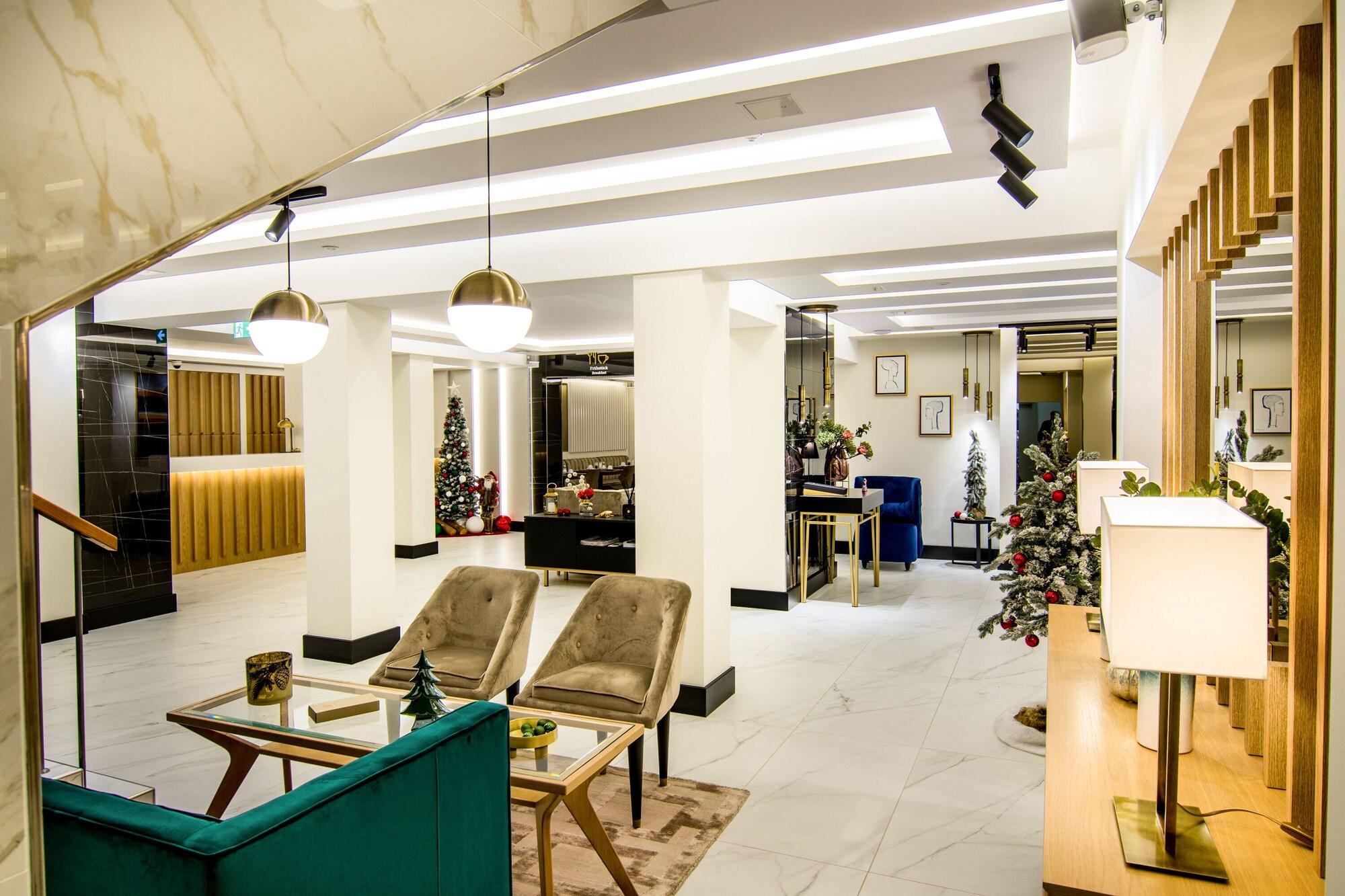 Varios Hotel Wilder Mann