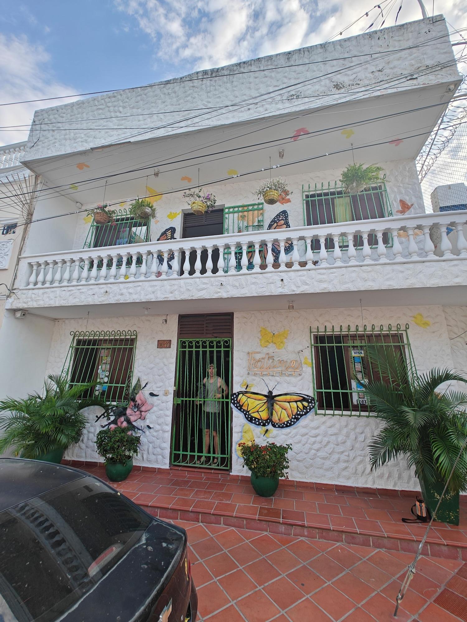 Vista Exterior Fatima Hostel Santa Marta