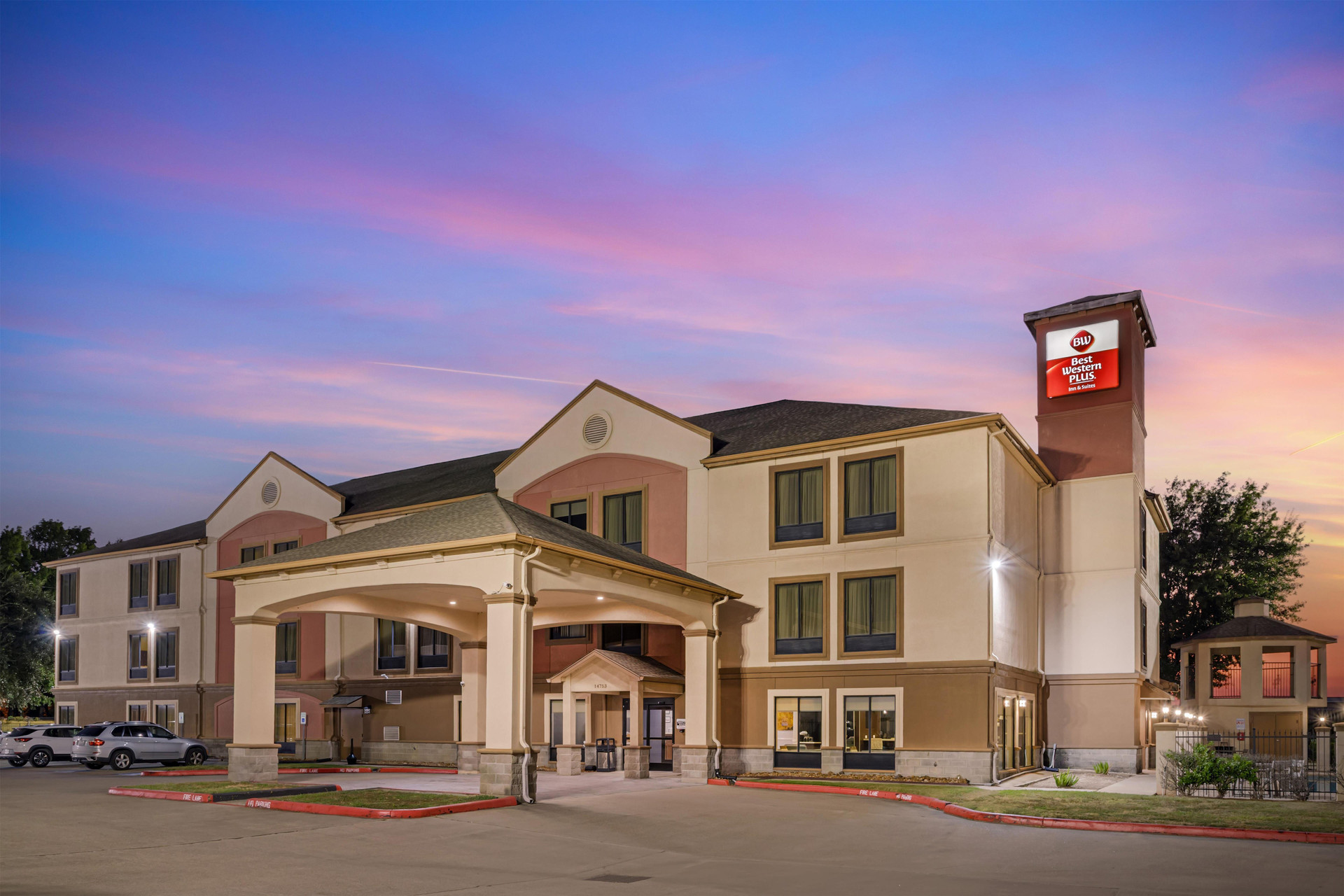 Vista Exterior Best Western Plus North Houston Inn & Suites