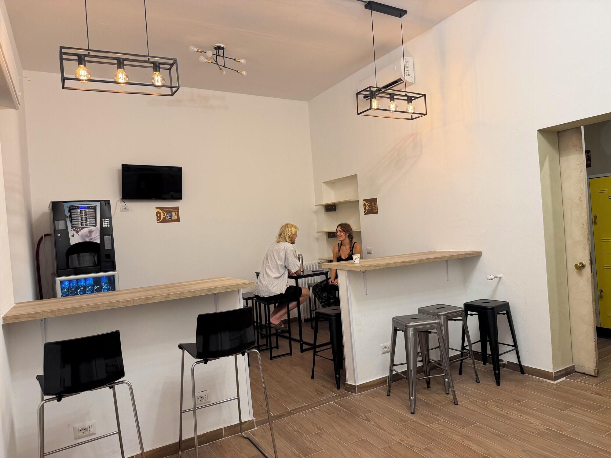 Varios Monkey Hostel Milano