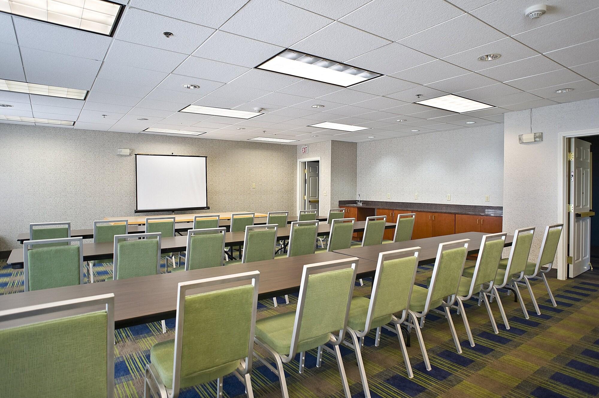 Sala de Reuniones Holiday Inn Express Hotel & Suites Vermillion by IHG