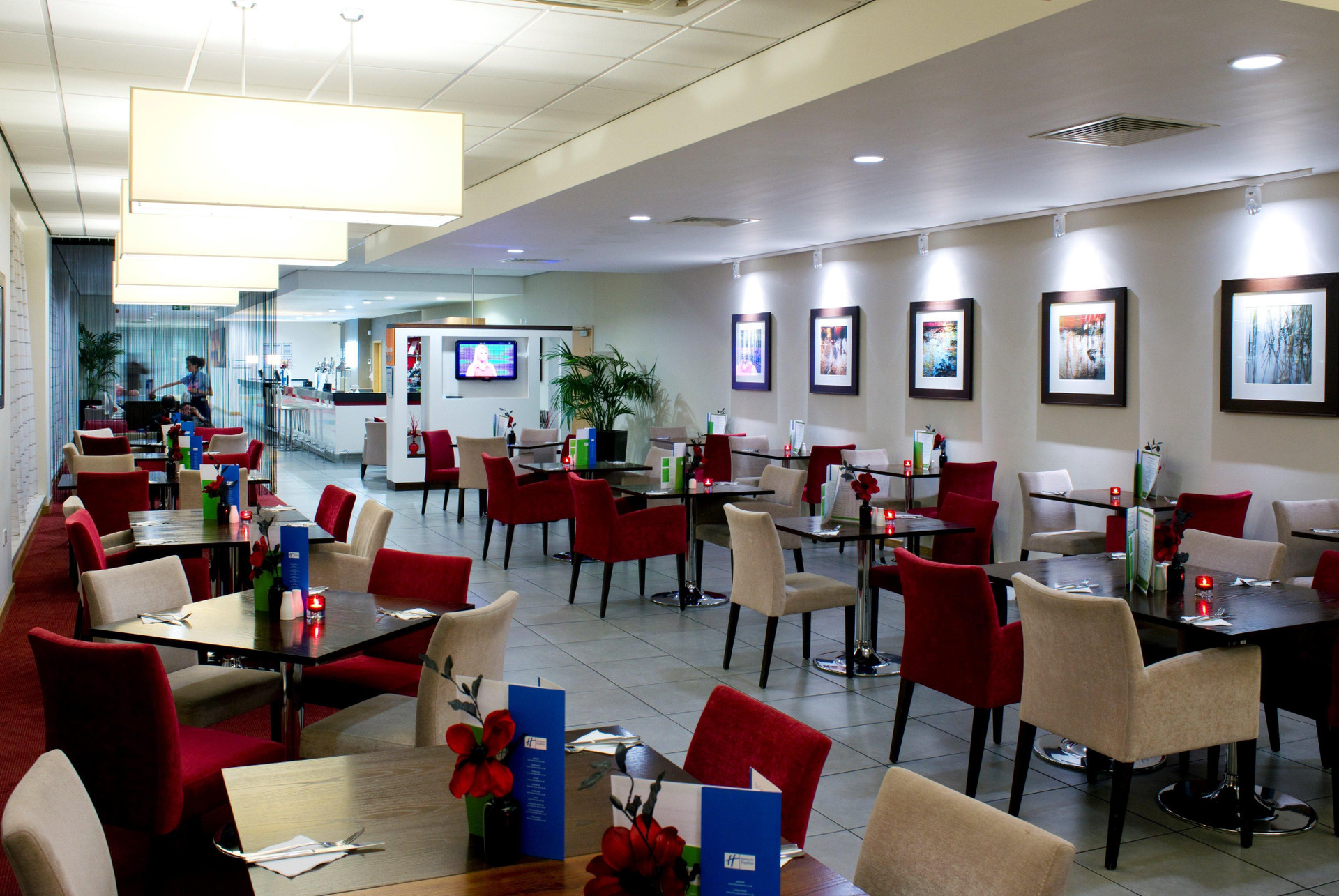 Restaurant Holiday Inn Express Rotherham - North