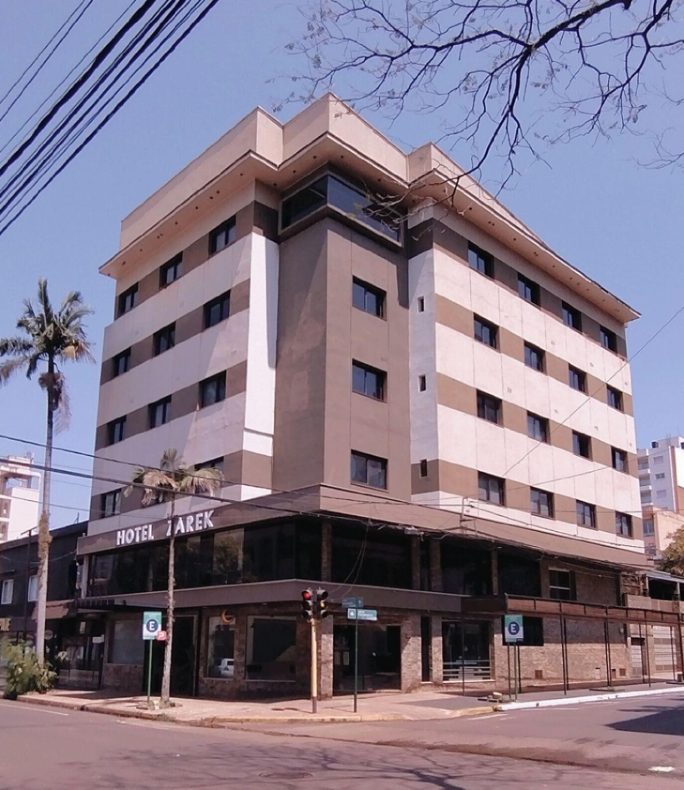 Varios Hotel Zarek