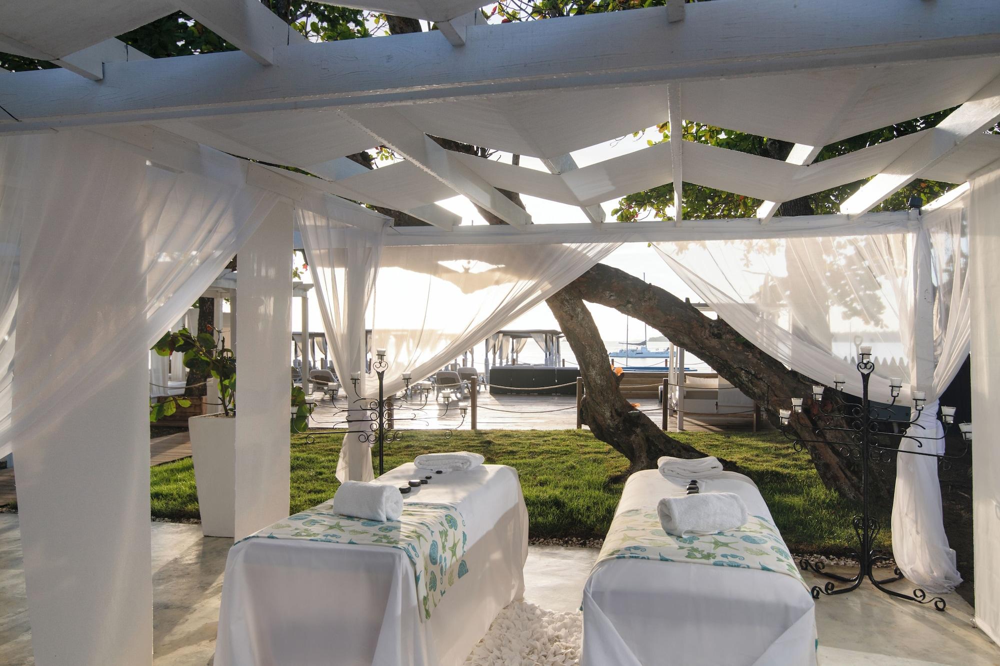 Vista Exterior BlueBay Villas Doradas - Adults Only - All Inclusive