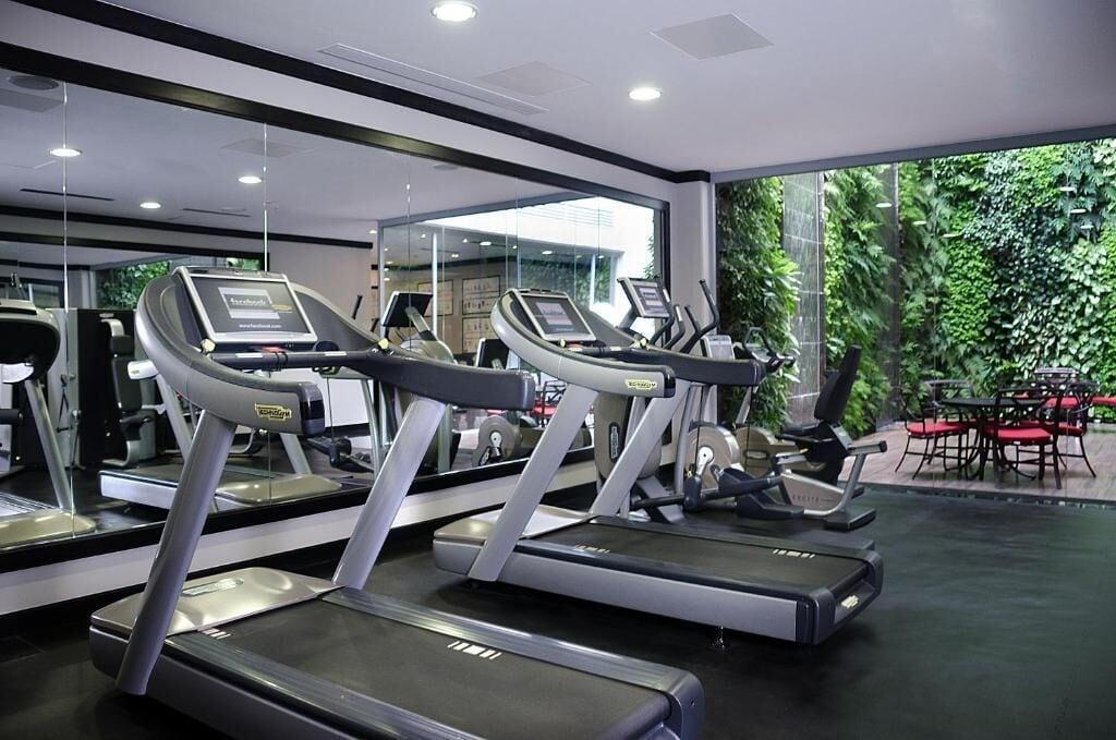 Gimnasio Hotel Cayena Caracas a LHW