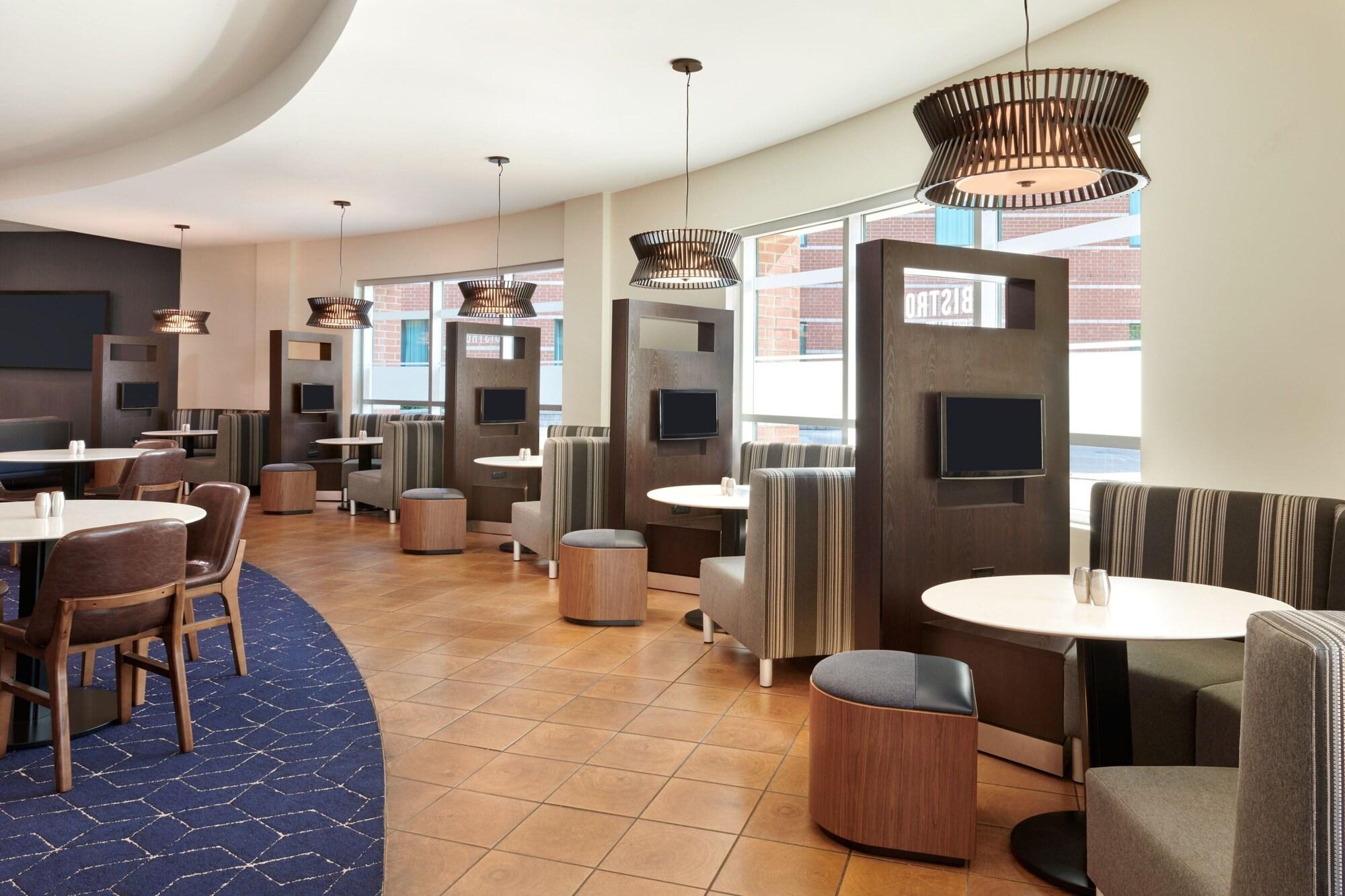 Restaurant Courtyard by Marriott Ottawa East