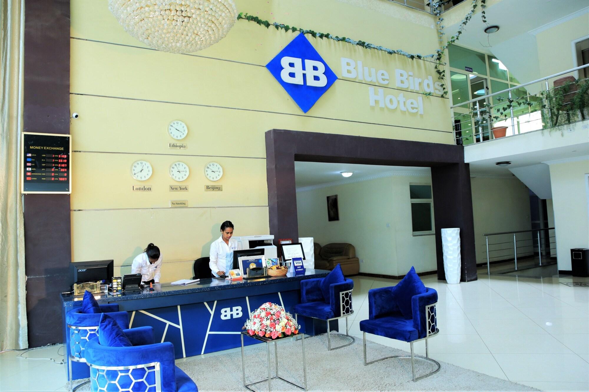 Vista Lobby Blue Birds International Hotel