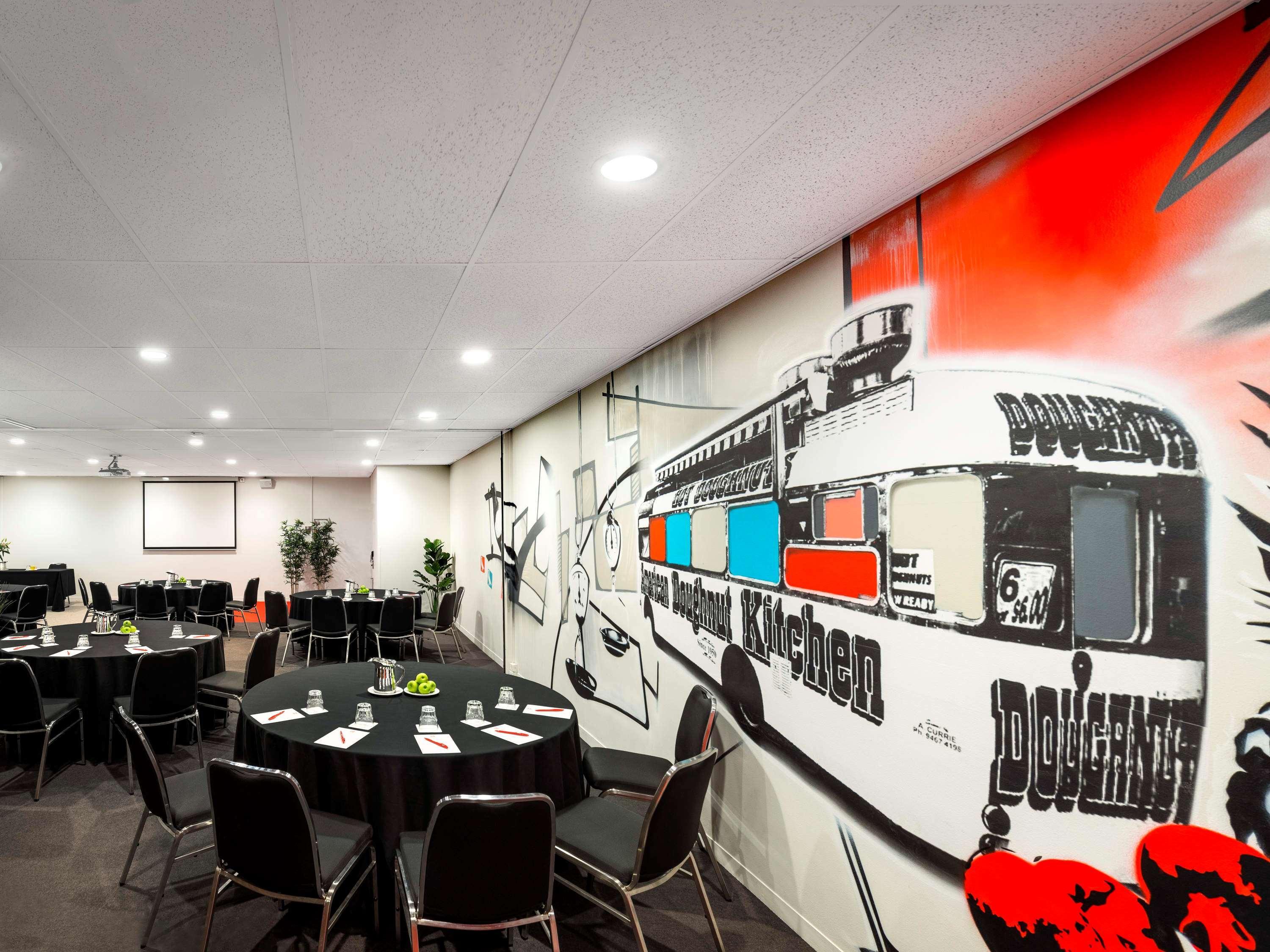 Sala de Reuniones ibis Melbourne Hotel and Apartments