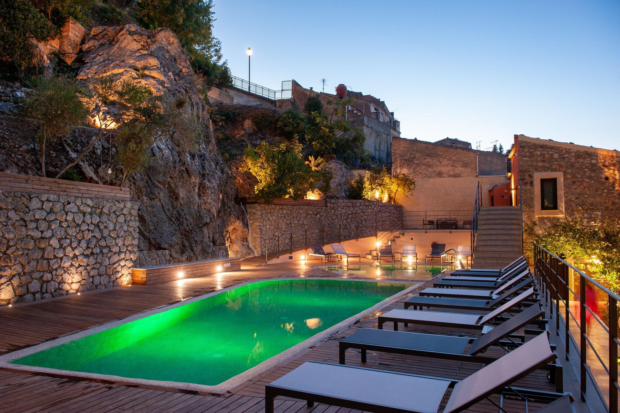 Vista Exterior Gratteri Resort Spa& Banqueting