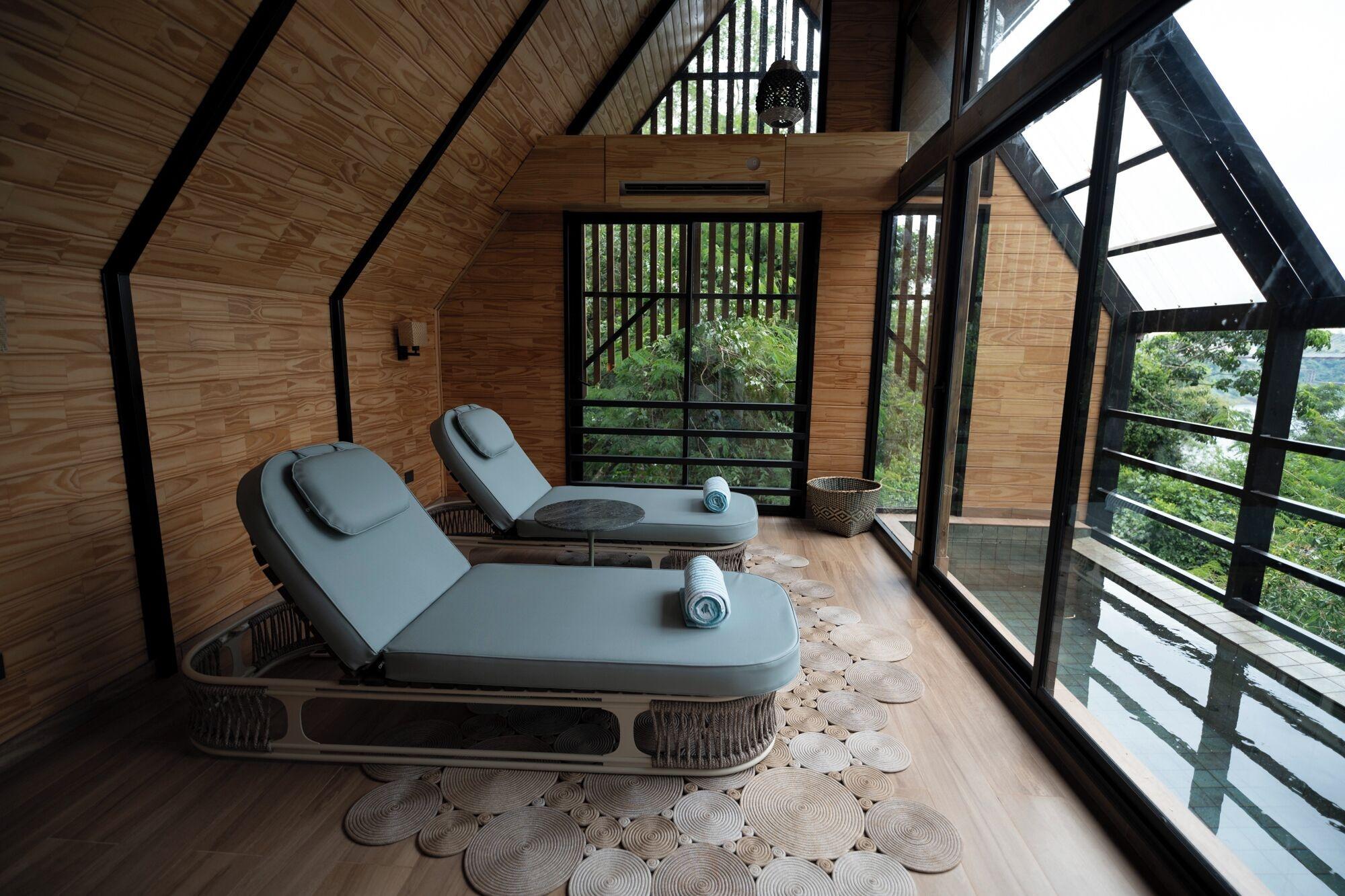 Vista Piscina Entre Arboles Iguazu, Singular Collection by Amerian