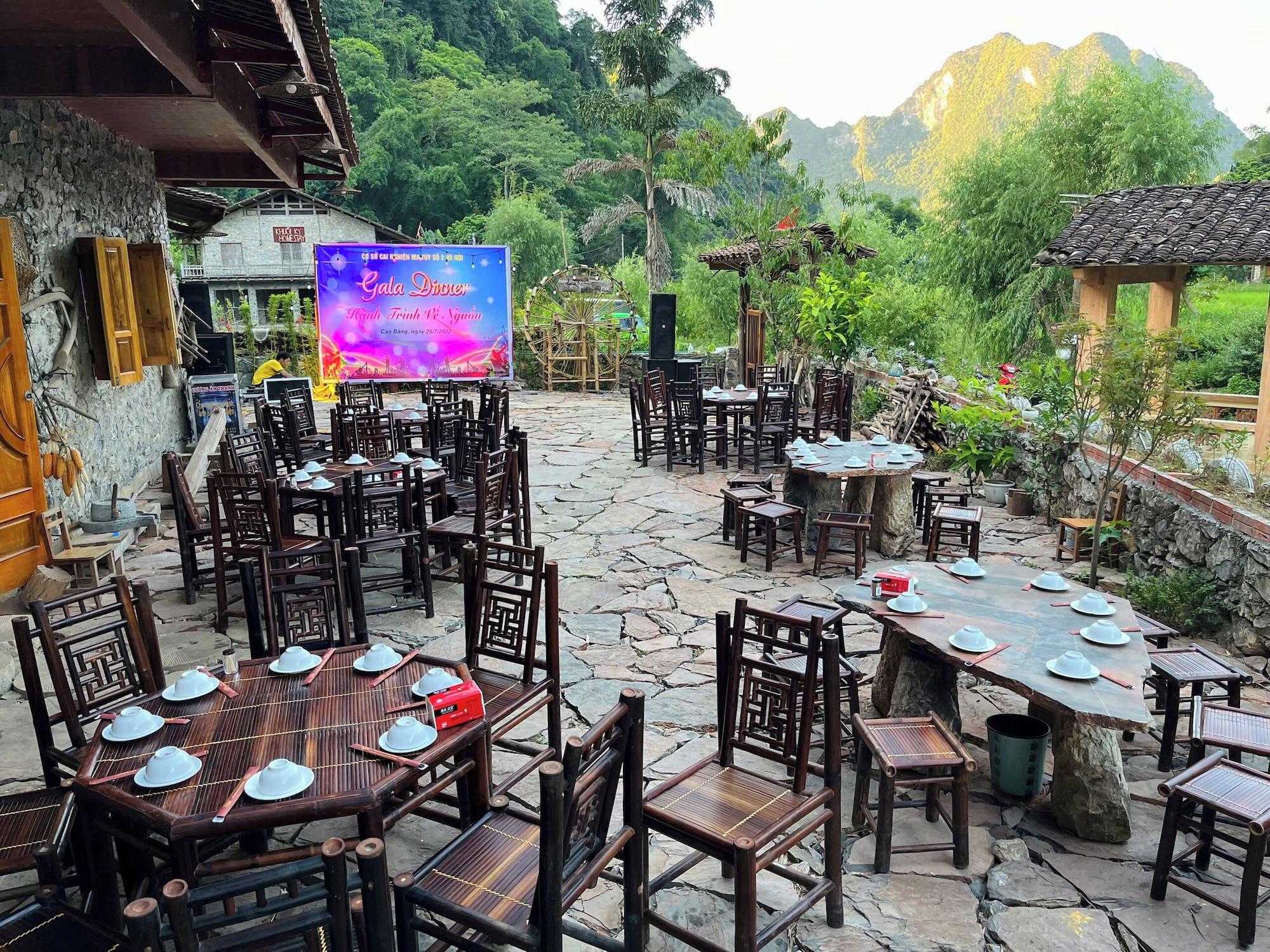 Restaurant Tay's Home Khuoi Ky - Ban Gioc Falls