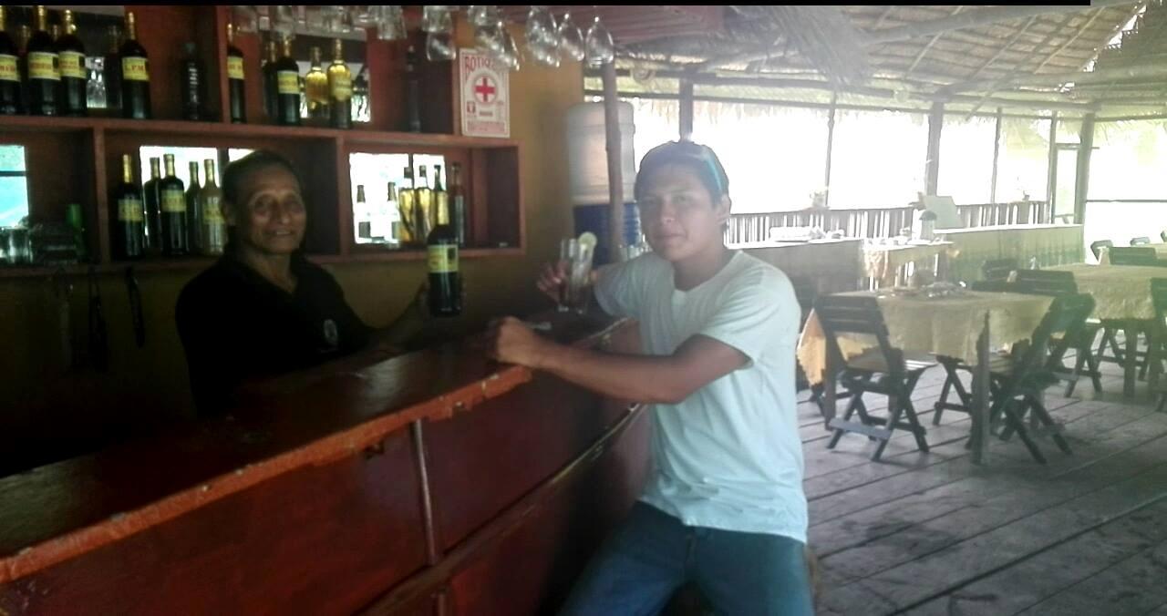 Bar/Salón Amazon Queen Lodge