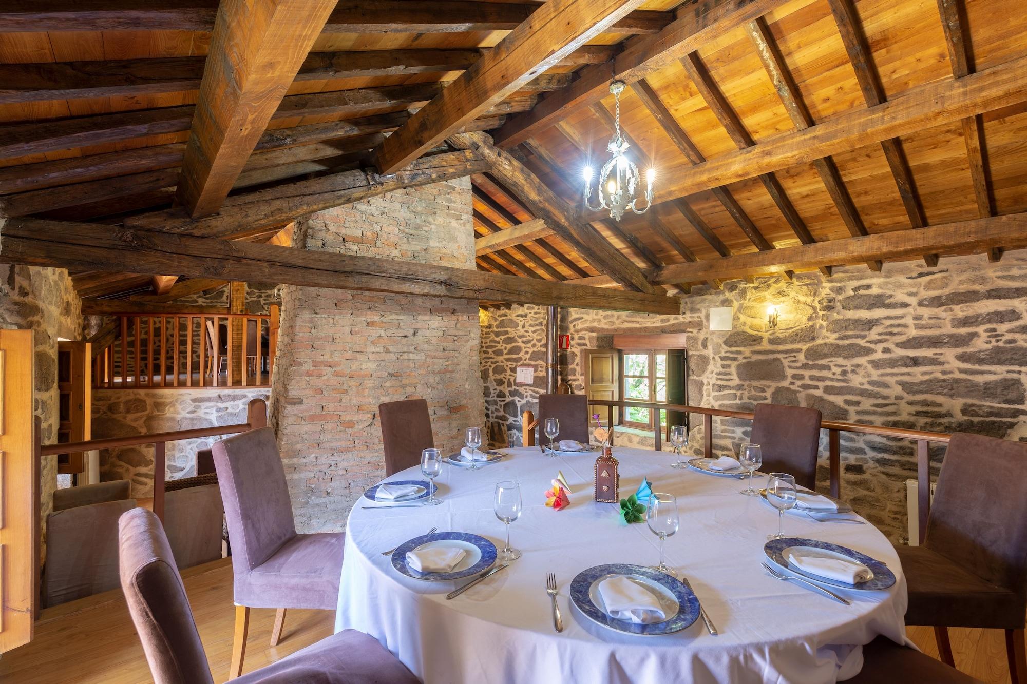 Restaurant Hotel Restaurante Asador de Roxos Casa de Albardonedo
