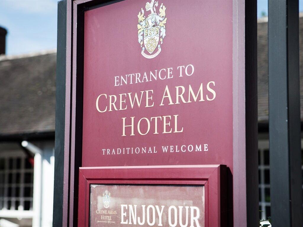 Vista Exterior The Crewe Arms Hotel