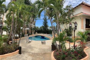 Alojamiento - The MT Hotel