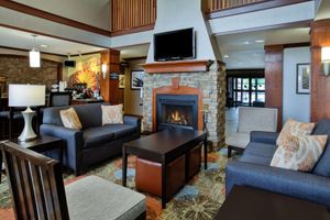 Alojamiento - Staybridge Suites - Louisville - East by IHG