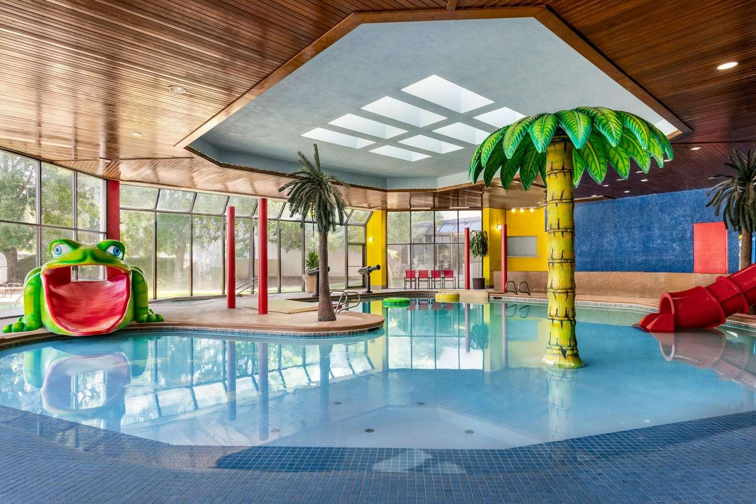 Vista Piscina Wyndham Tulsa