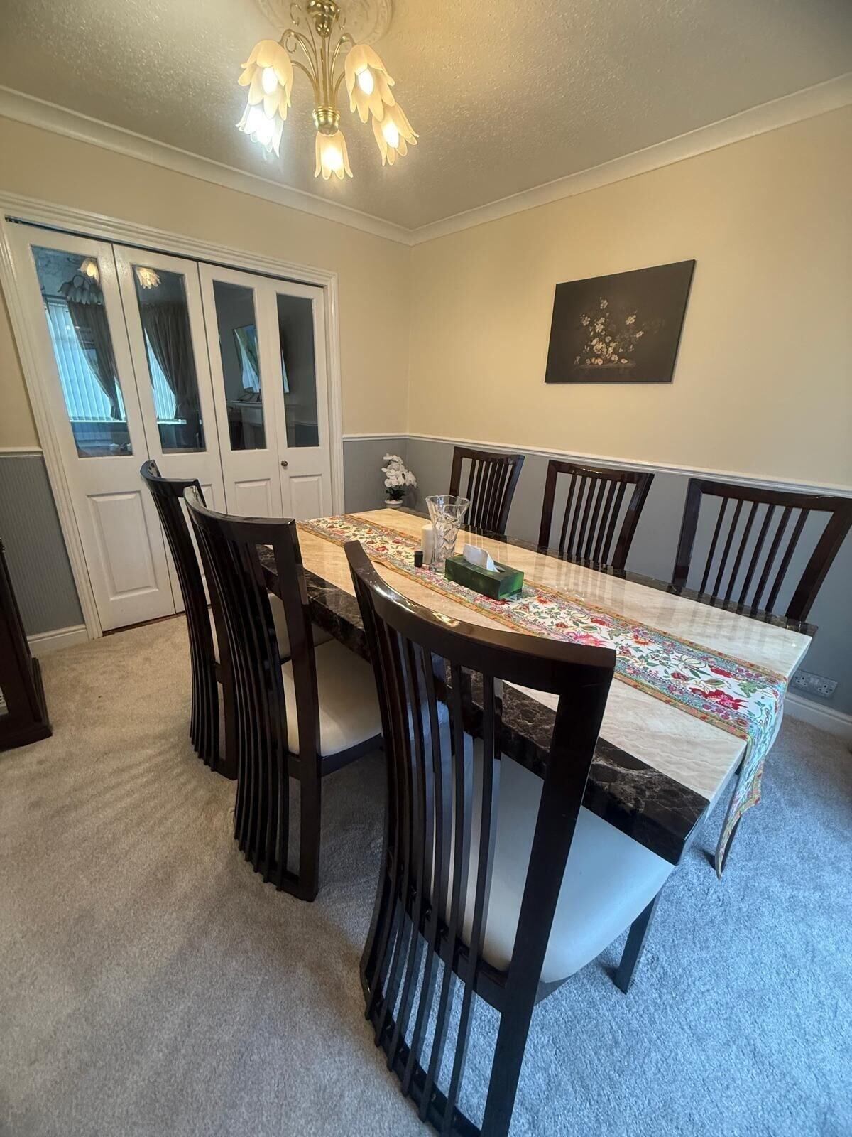 Vista Lobby The RS Inn Cozy Homestay Premium Private Rooms Near Birmingham International Train Station, Airport, NEC For Company, Contractor and Leisure Stays - HS2, JLR Large Onsite Secure Parking