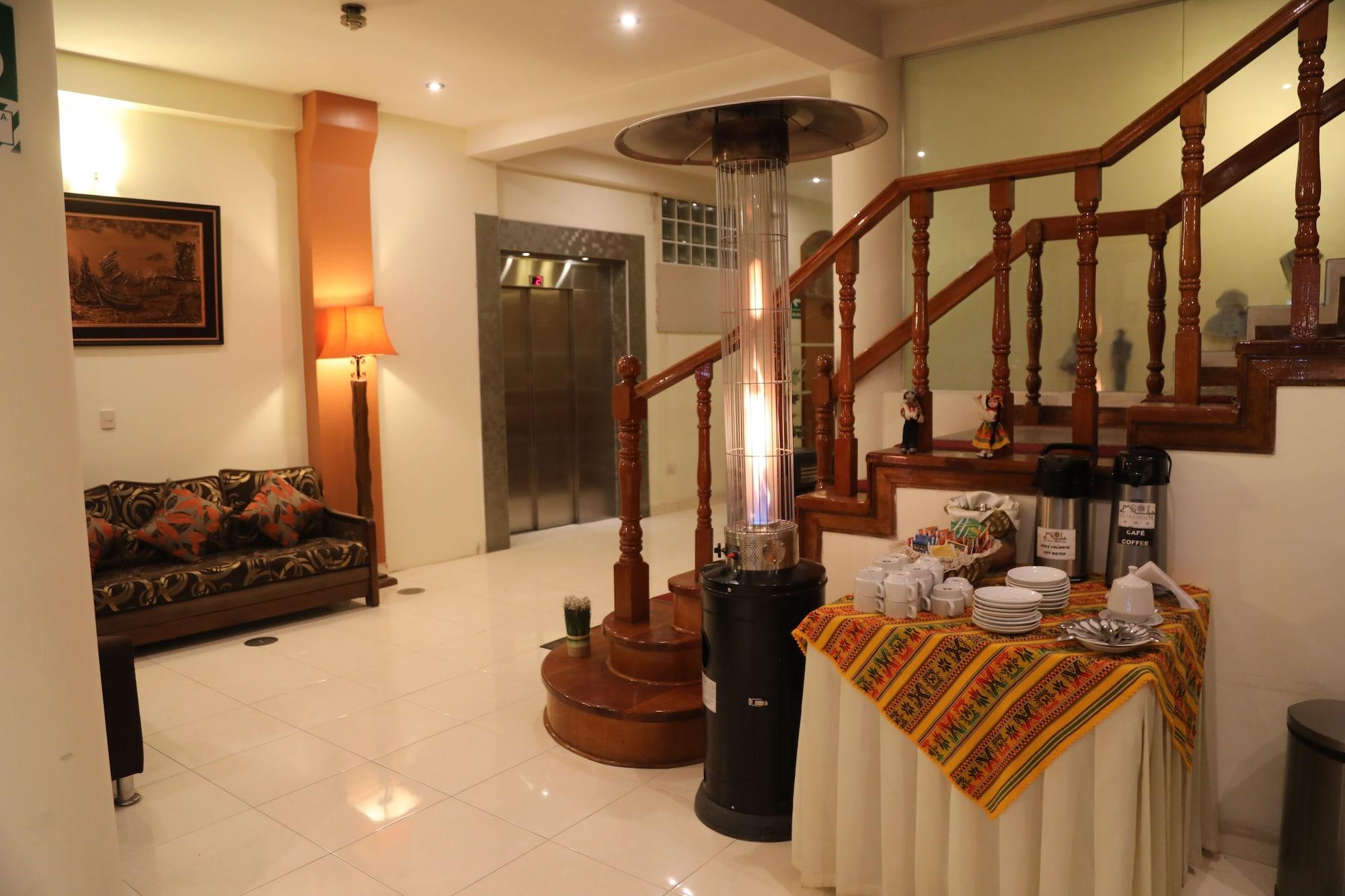 Vista Lobby Sol Plaza Hotel