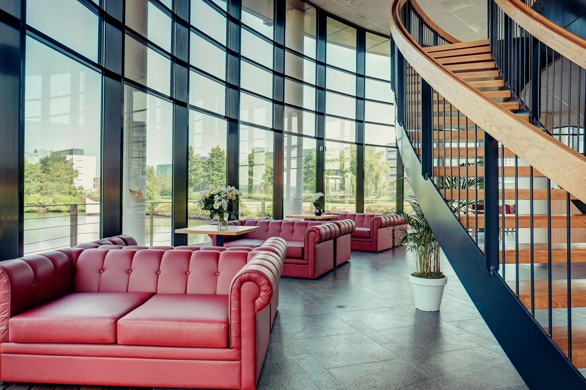 Vista Lobby Amedia Amsterdam Airport, Trademark Collection by Wyndham