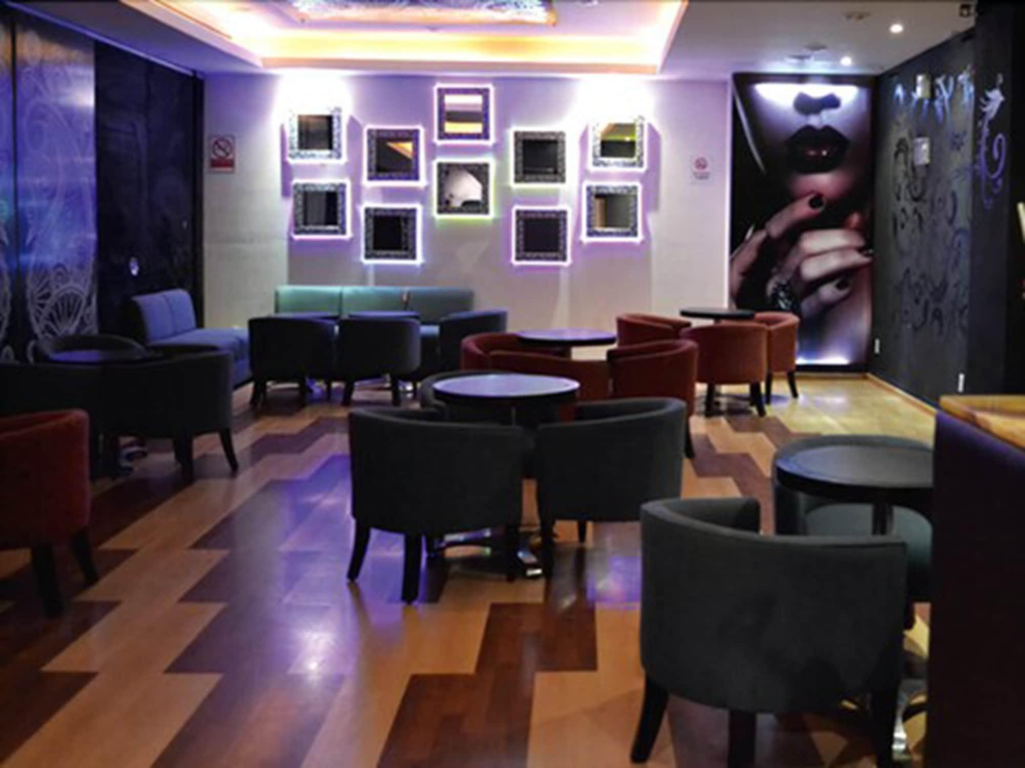 Bar/Salón Hotel Mediterraneo