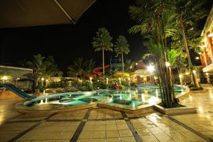 Alojamiento - Grand Wahid Hotel Salatiga