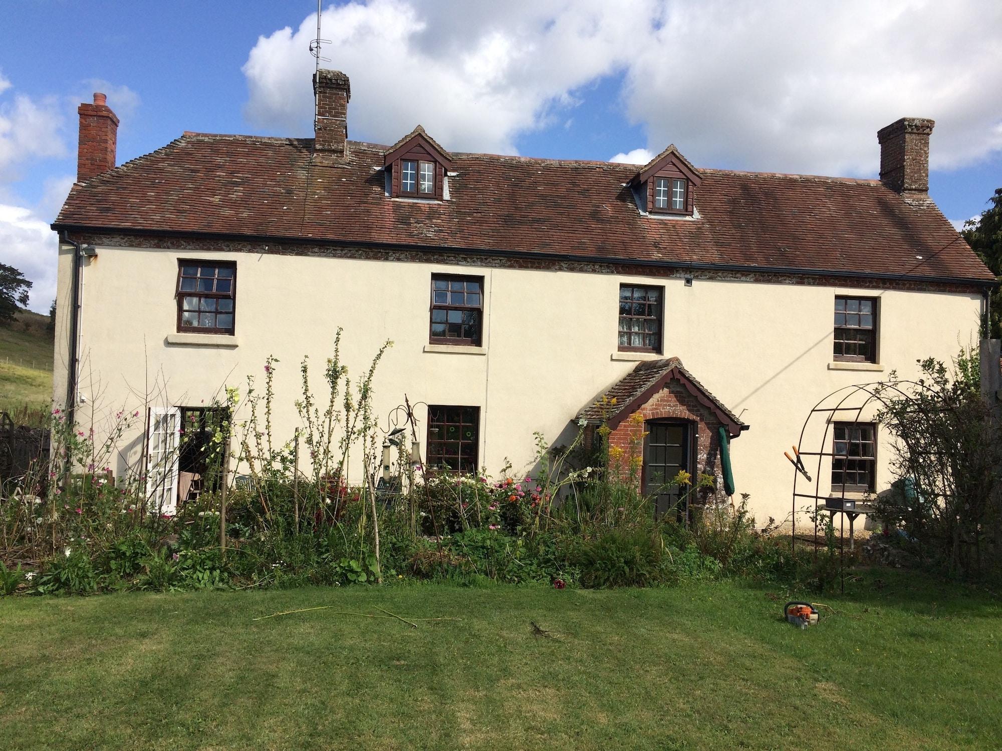 Vista Exterior Belhuish Farmhouse