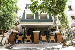 Alojamiento - OYO 22676 Villa 56