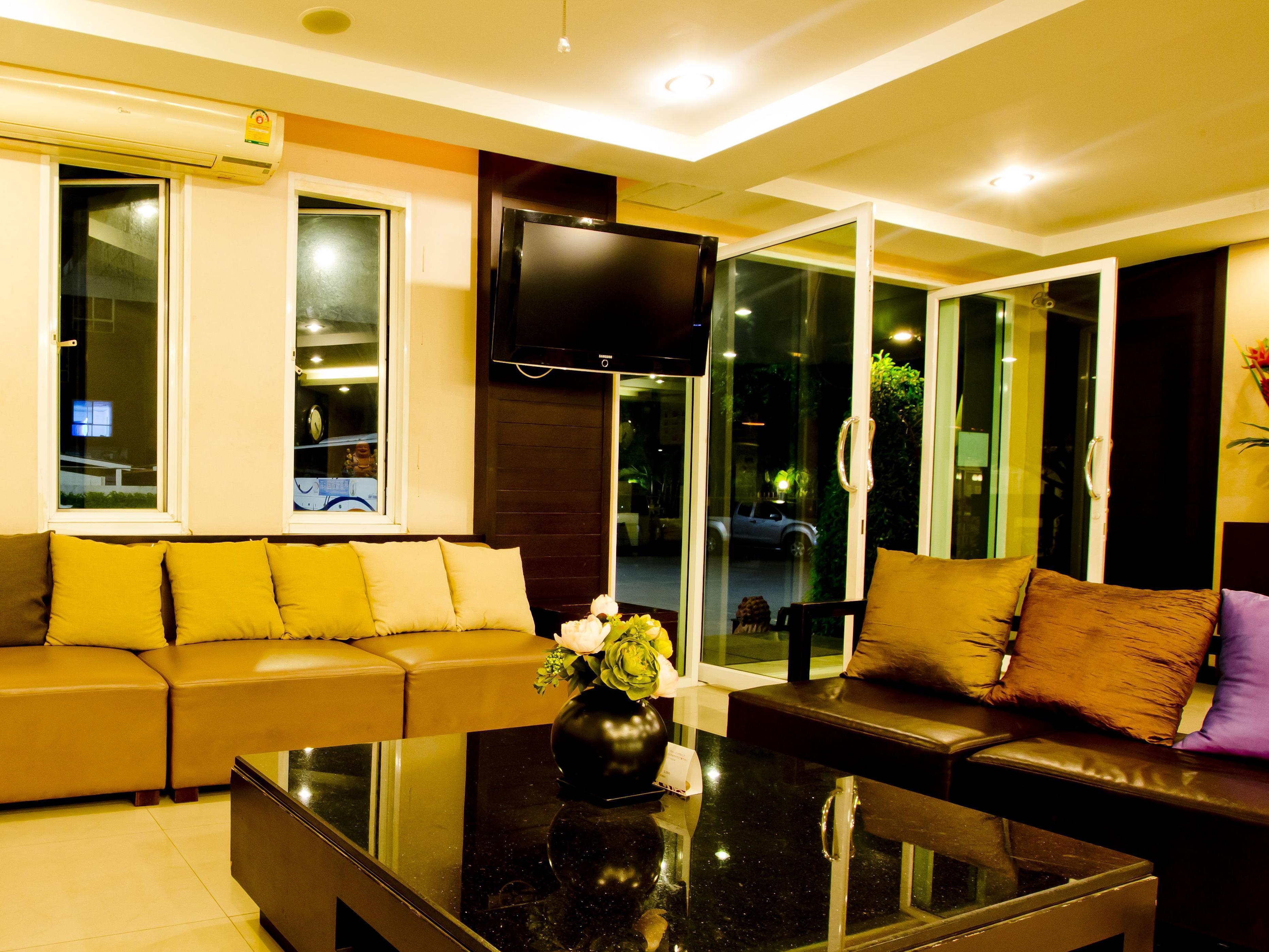 Vista Lobby Sinsuvarn Airport Suite