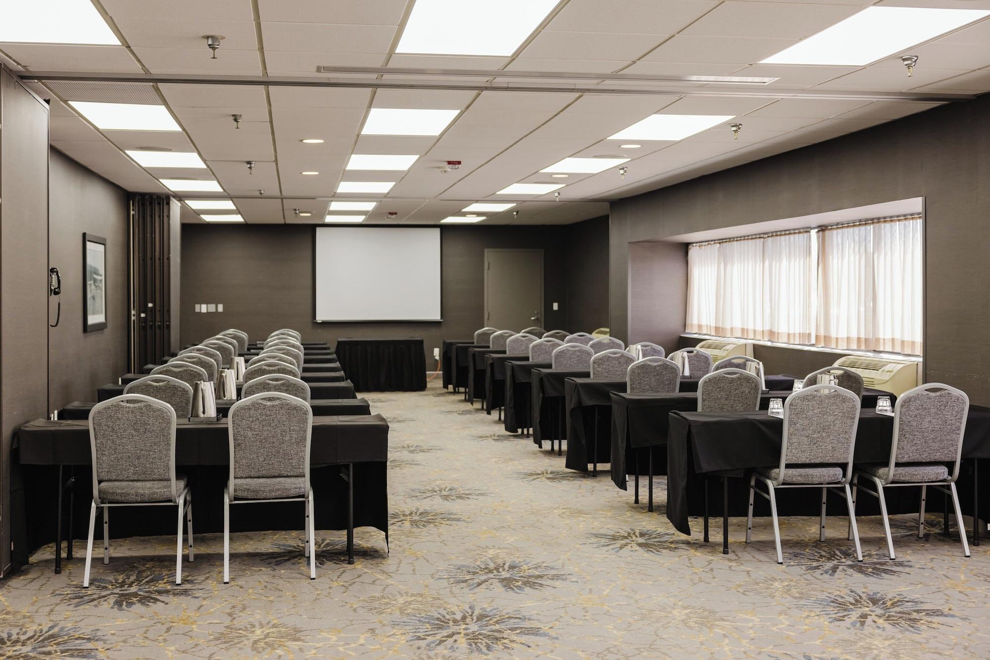 Sala de Reuniones Crowne Plaza Suites MSP Airport - Mall of America by IHG
