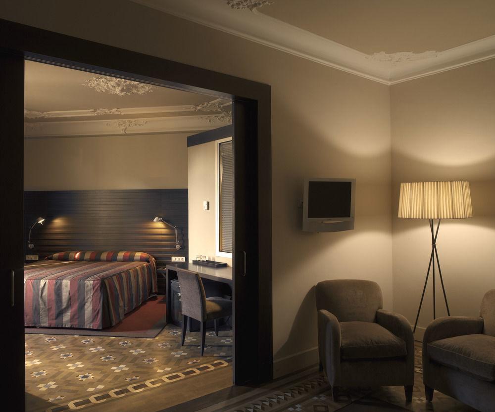 Hotel Alexandra Barcelona Hotel, Curio Collection by Hil