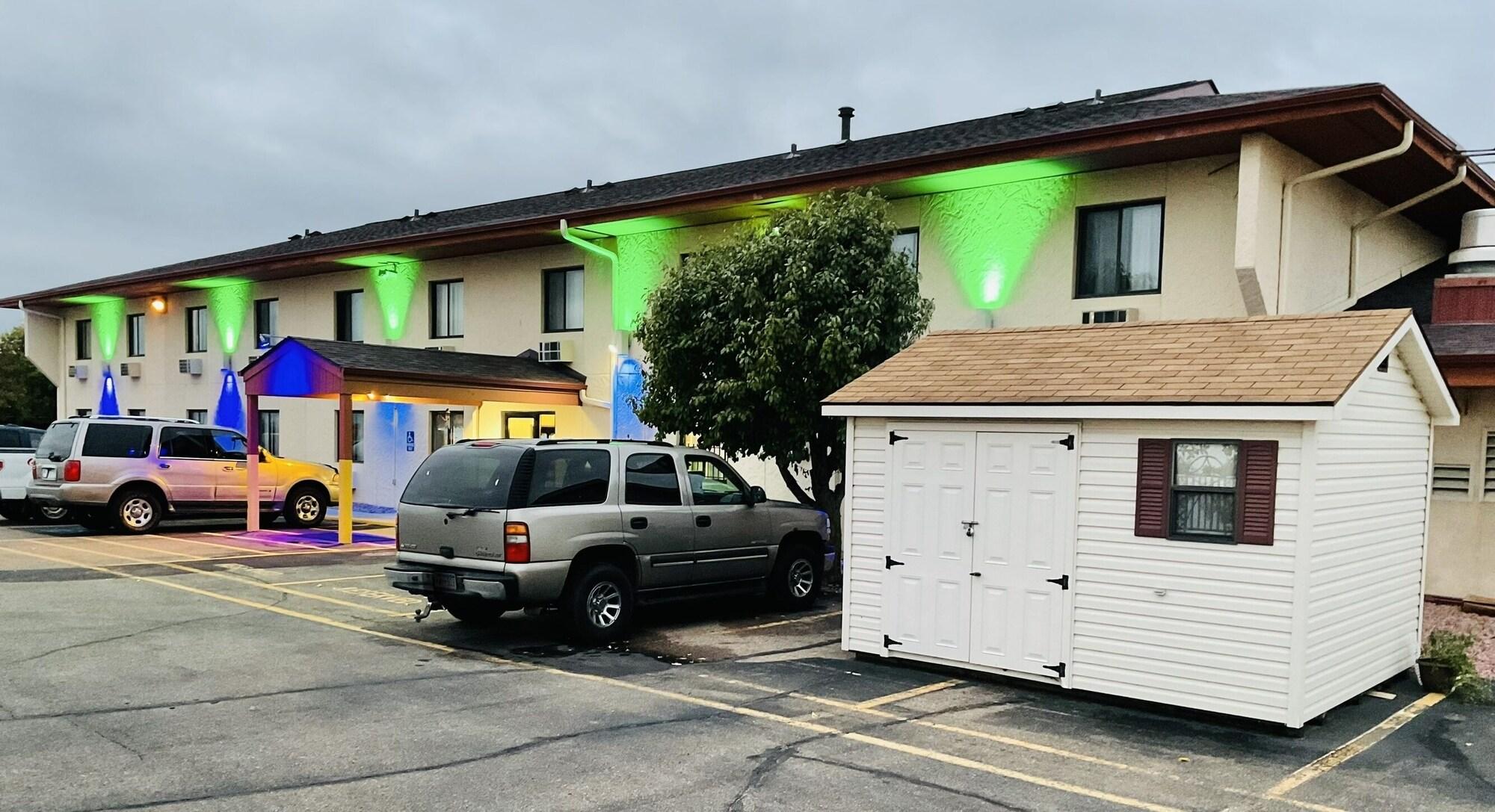 Vista Exterior Budget Host Inn Buffalo