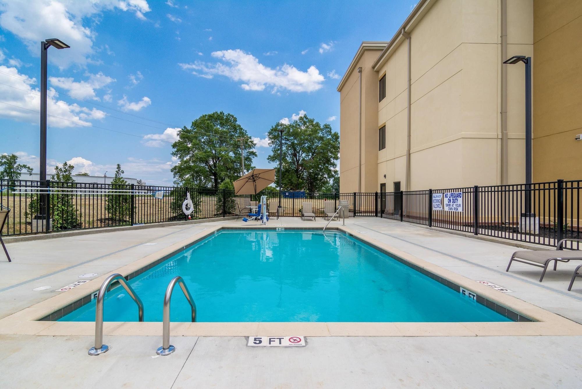 Vista Piscina Comfort Inn & Suites Rock Hill Northeast