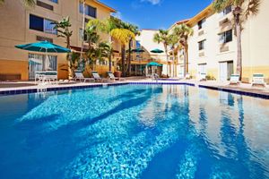 Alojamiento - La Quinta Inn & Suites by Wyndham St. Pete-Clearwater Airpt