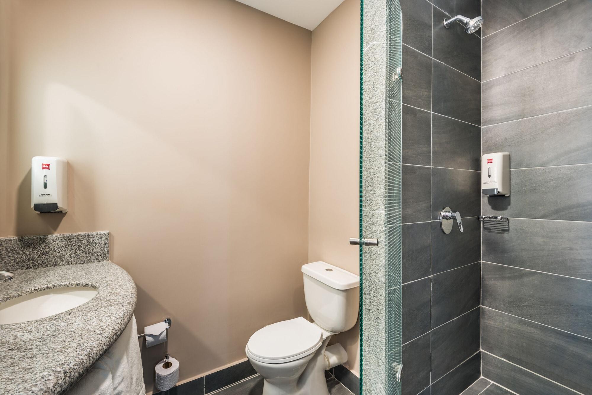 Equipamiento de Habitación ibis Chia