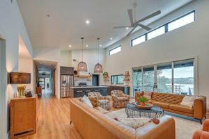 Alquiler Vacacional - Waterfront Getaway on Lake Buchanan w/ Fire Pit!