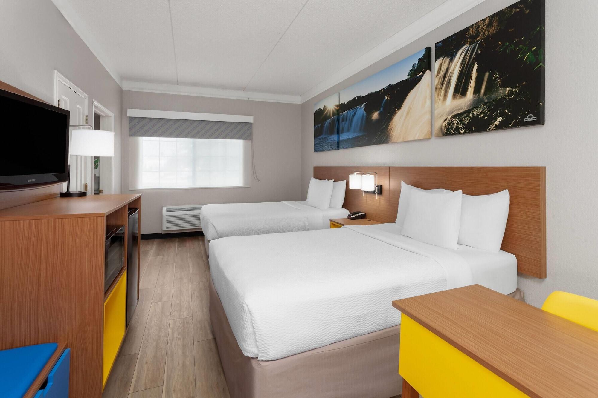 Habitación Days Inn & Suites by Wyndham Arlington Heights