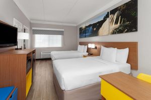 Alojamiento - Days Inn & Suites by Wyndham Arlington Heights