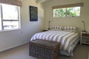 Alquiler Vacacional - Pauanui Family Bach with sleepout. 7 min walk to beach & shops. Sleeps 7