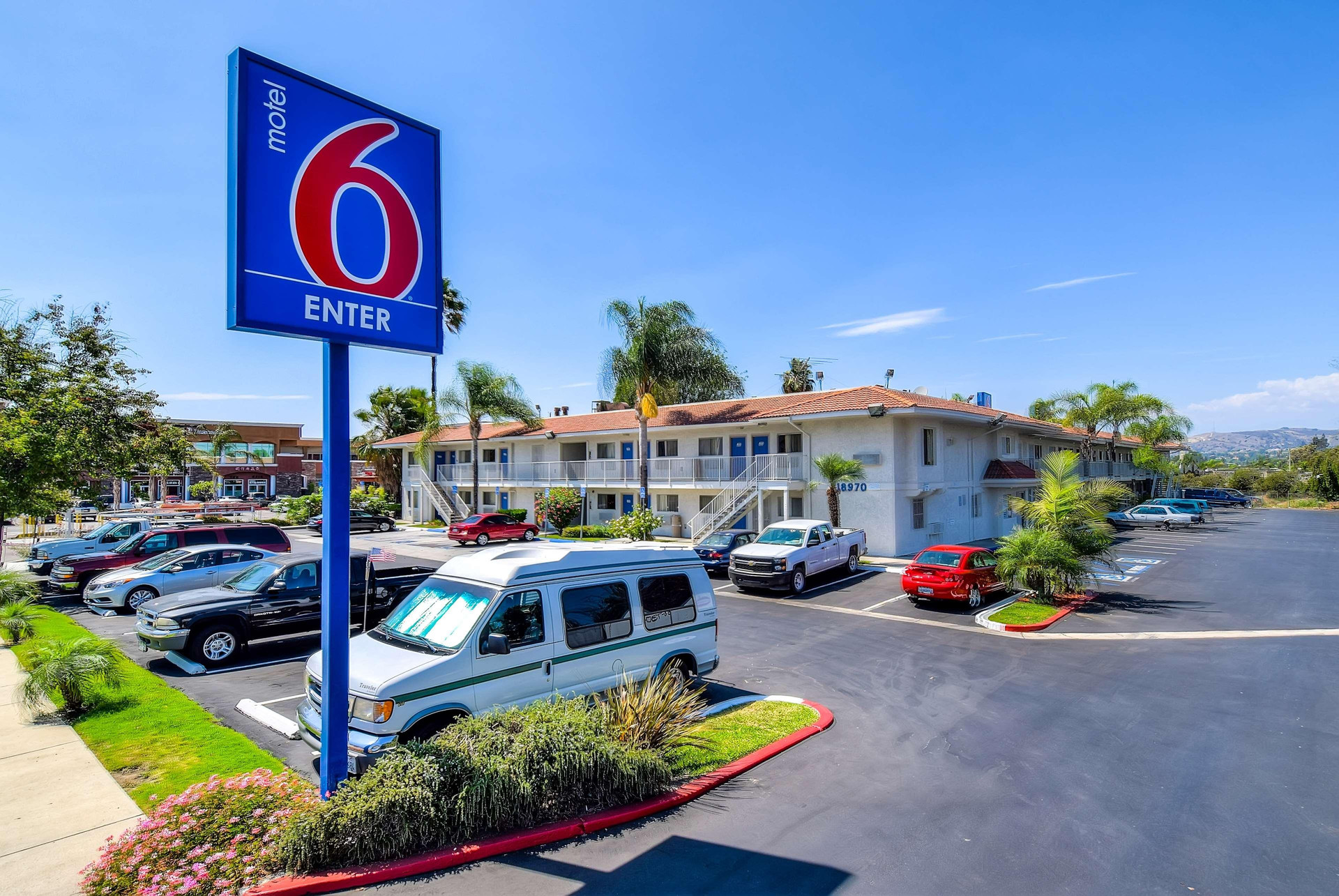 Vista Exterior Motel 6 Rowland Heights, CA - Los Angeles - Pomona