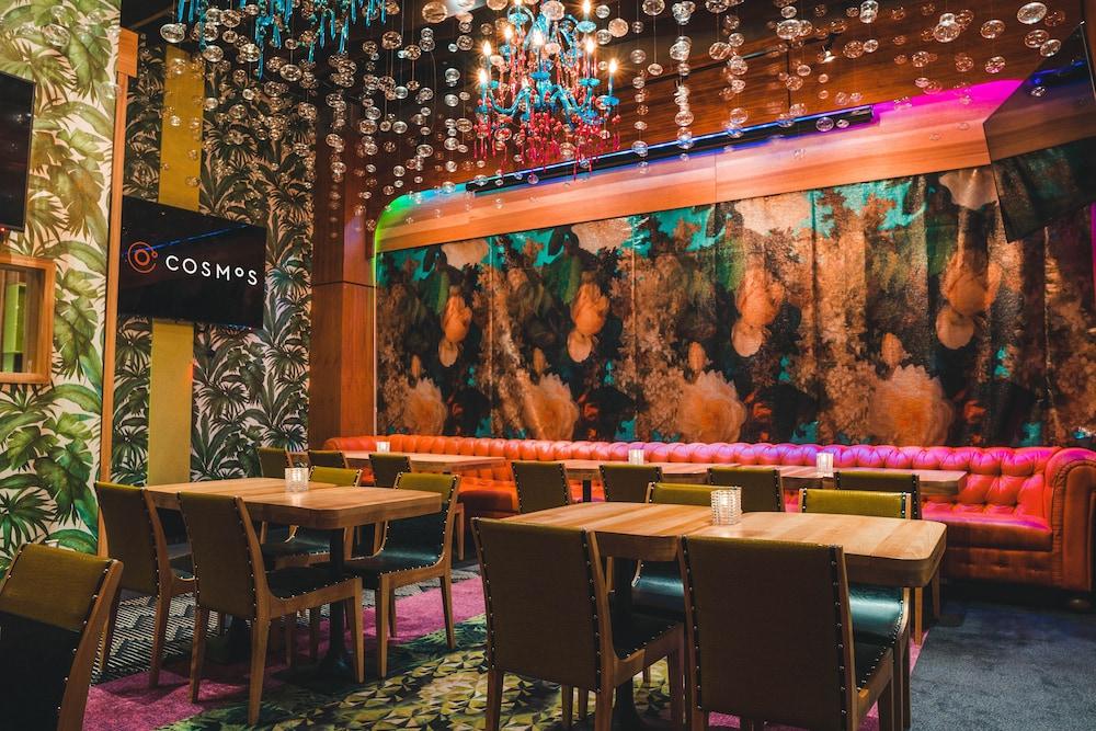 Restaurant Four Points by Sheraton Levis Convention Centre