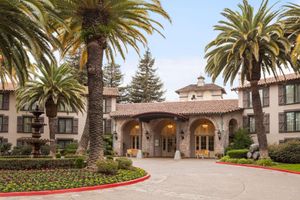 Alojamiento - Embassy Suites by Hilton Napa Valley