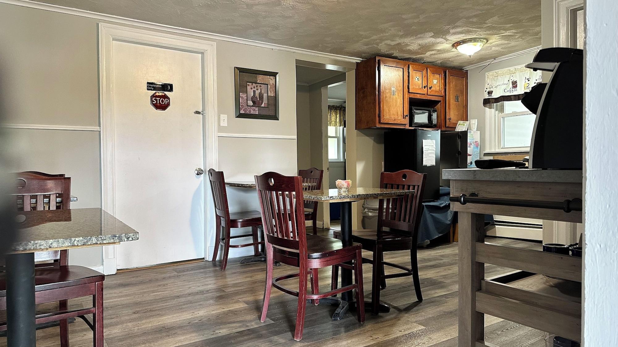 Restaurant Mount Blue Motel