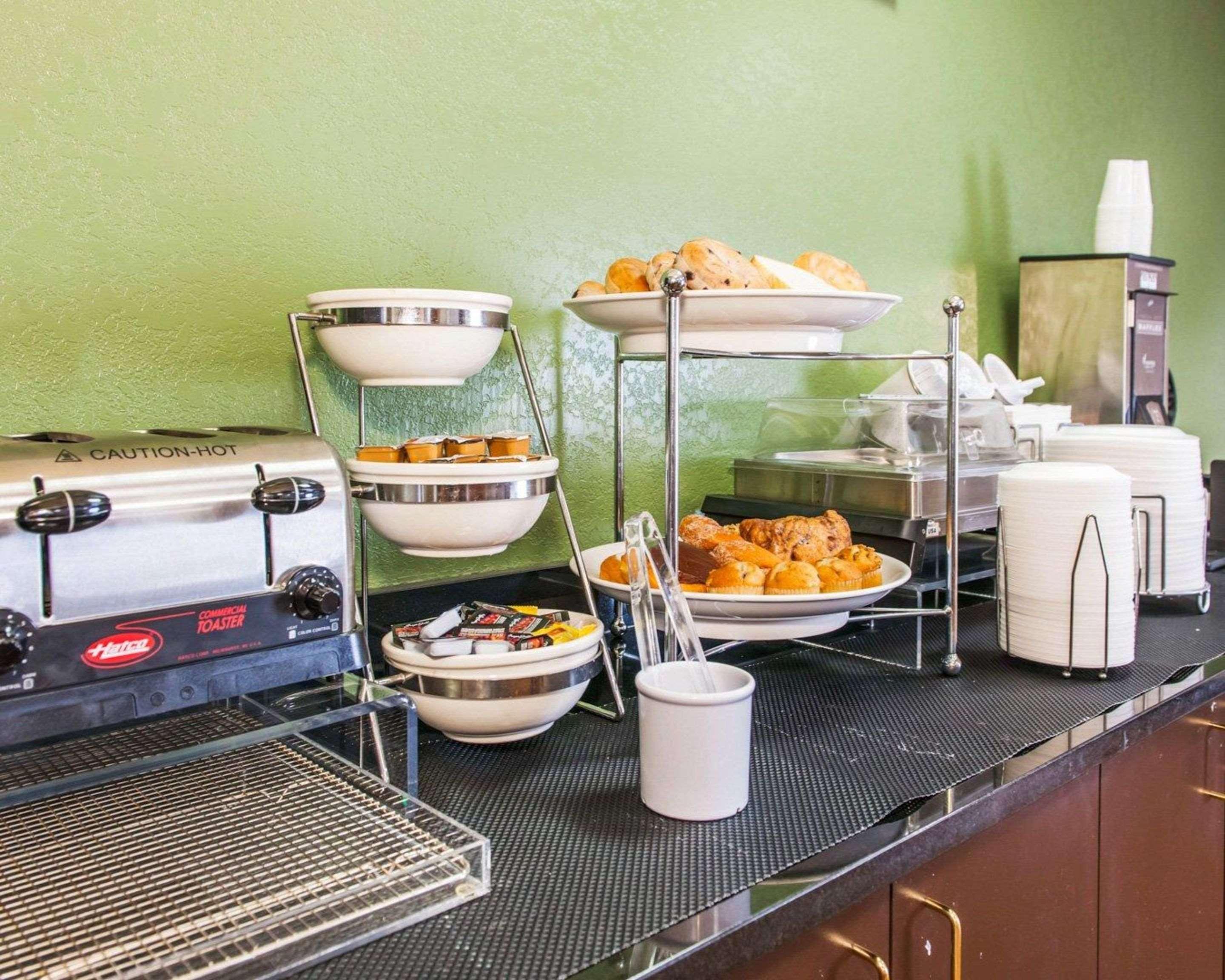 Restaurant Sleep Inn Elkhart Area