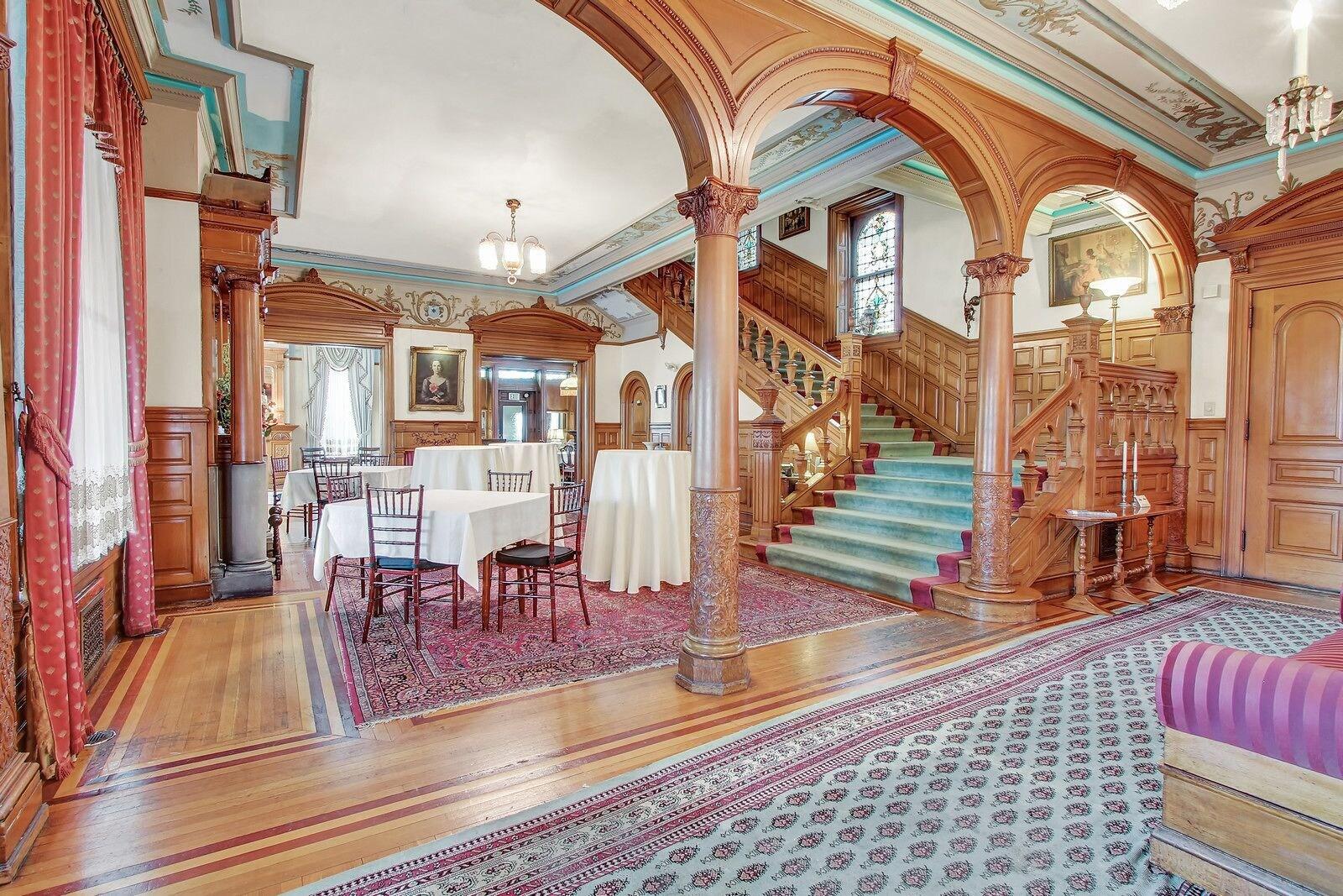 Vista Lobby The Gables at Stirling Guest Hotel